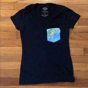 Serengetee V Neck Tee Globetrotter Size Medium